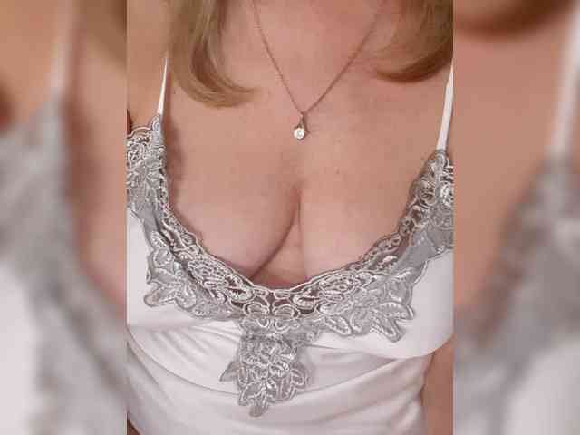 SexiestJess45 webcam