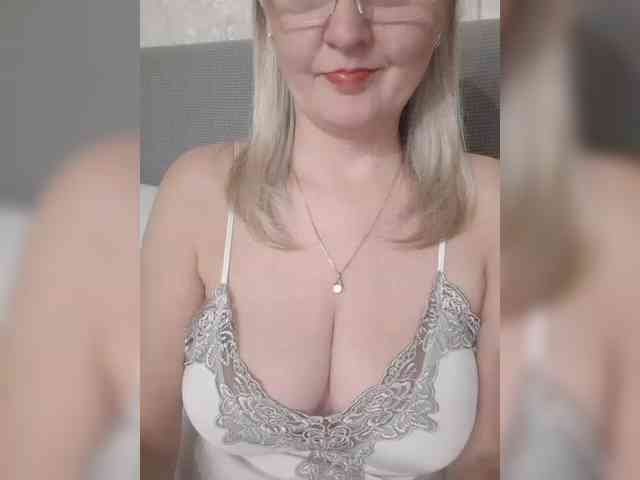 SexiestJess45 Live Webcam on BongaCams