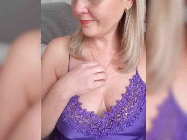 SexiestJess45 webcam