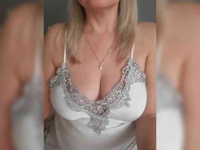 SexiestJess45 webcam