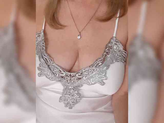 SexiestJess45 webcam