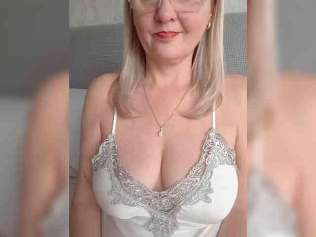 SexiestJess45 webcam