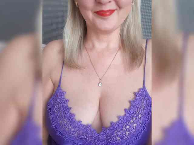 SexiestJess45 webcam