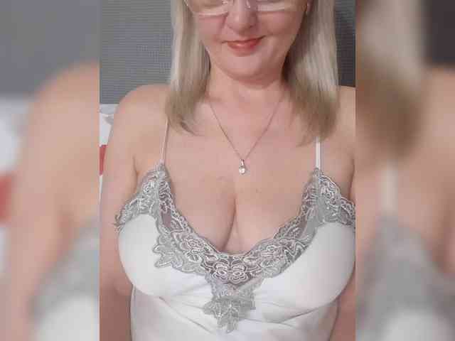 SexiestJess45 webcam