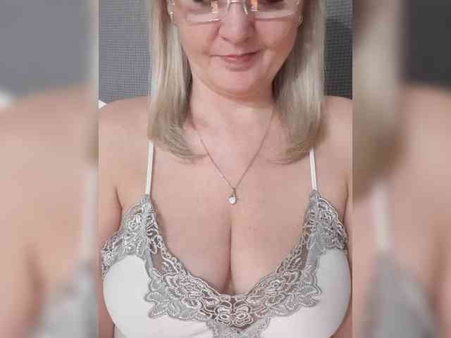 SexiestJess45 webcam