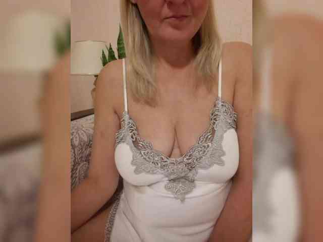 SexiestJess45 Live Webcam on BongaCams