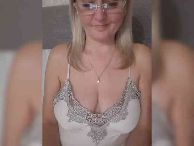 SexiestJess45 webcam