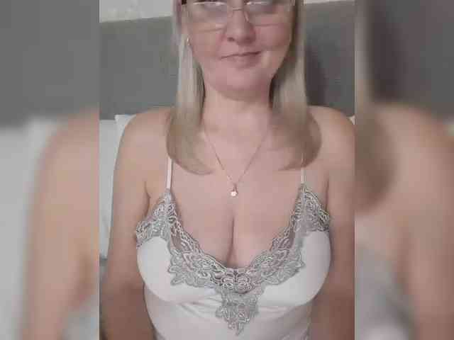 SexiestJess45 webcam