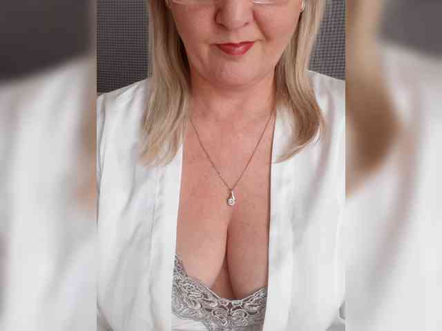 SexiestJess45 webcam