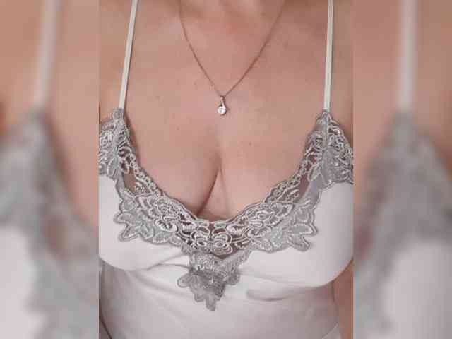 SexiestJess45 SexiestJess45