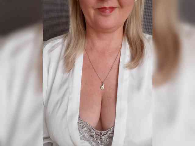 SexiestJess45 webcam