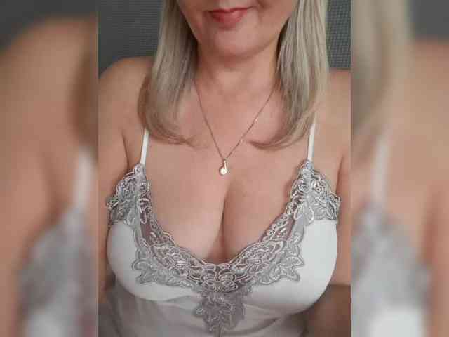 SexiestJess45 webcam