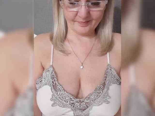 SexiestJess45 webcam