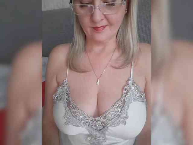 SexiestJess45 webcam