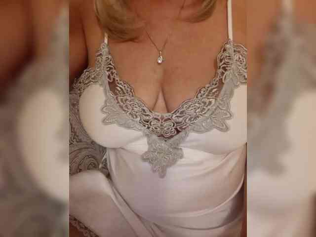 SexiestJess45 webcam