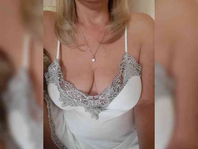 SexiestJess45