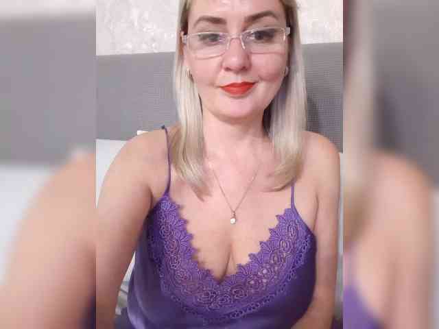 SexiestJess45 webcam