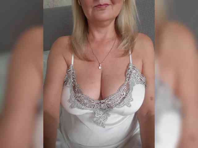 SexiestJess45 webcam