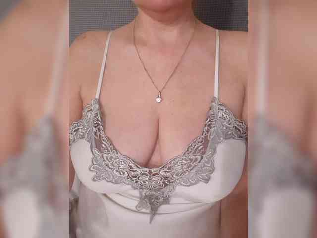 SexiestJess45 Live Webcam on BongaCams