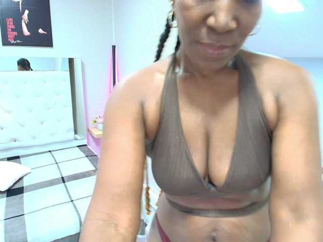 Kimmturner's BongaCams show and profile