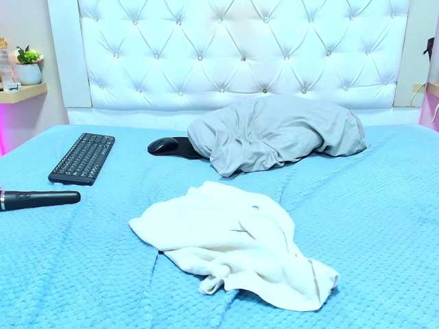 Kimmturner's BongaCams show and profile