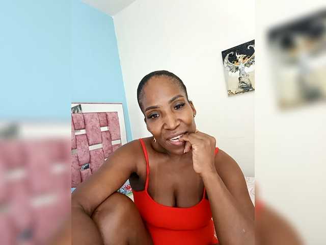 Kimmturner's BongaCams show and profile