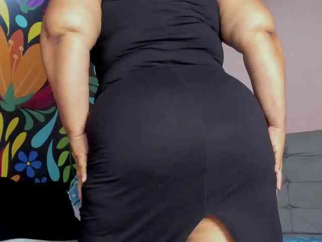 sharlott-bbw