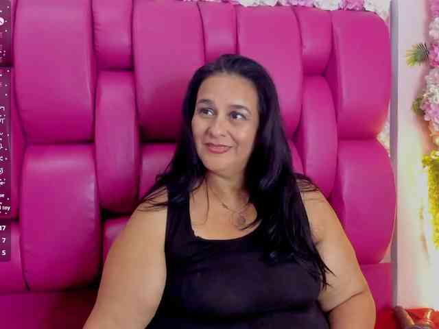 sharlott-bbw webcam
