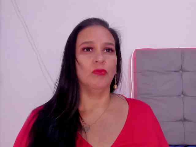 sharlott-bbw webcam