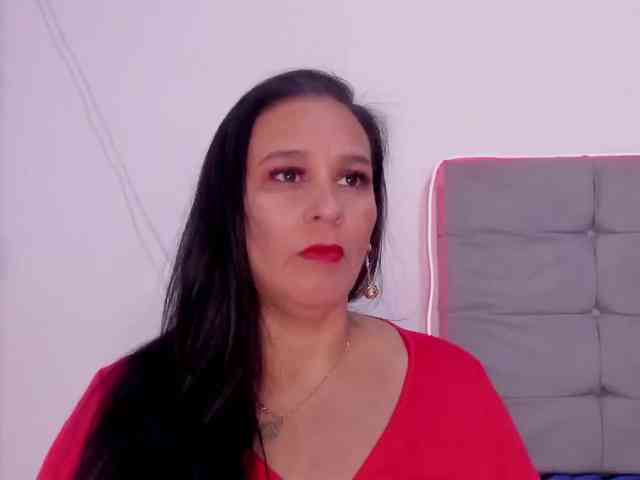 sharlott-bbw webcam