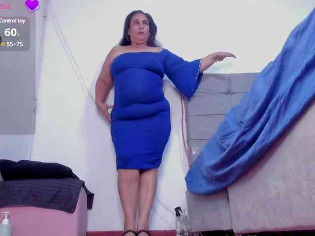 sharlott-bbw webcam