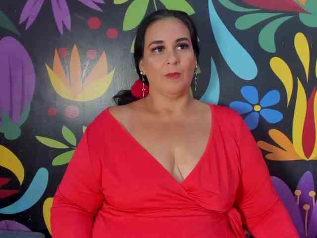 sharlott-bbw sharlott-bbw