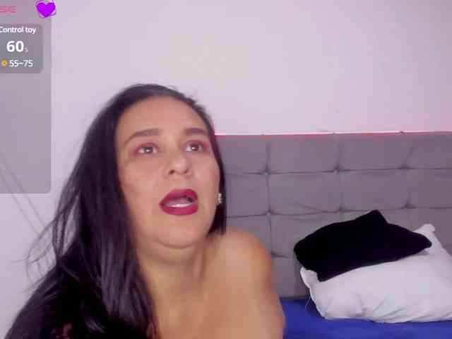 sharlott-bbw webcam