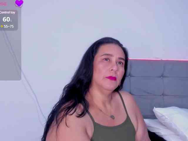 sharlott-bbw webcam