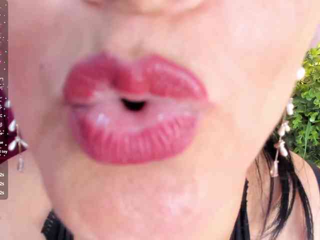 sharlott-bbw webcam