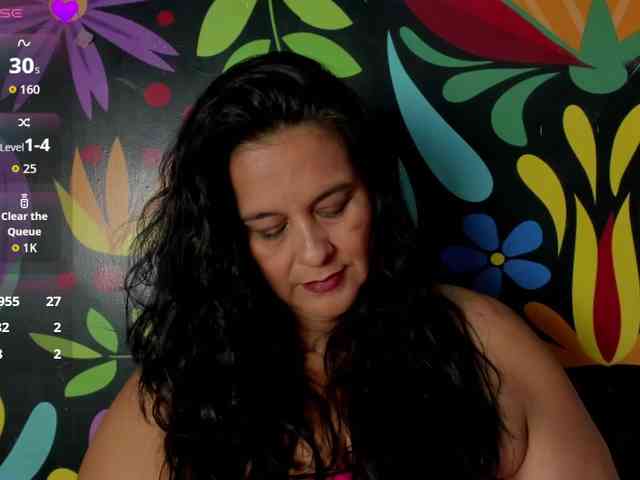 sharlott-bbw webcam