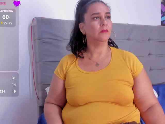 sharlott-bbw webcam