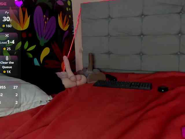 sharlott-bbw webcam
