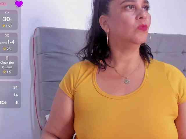 sharlott-bbw webcam