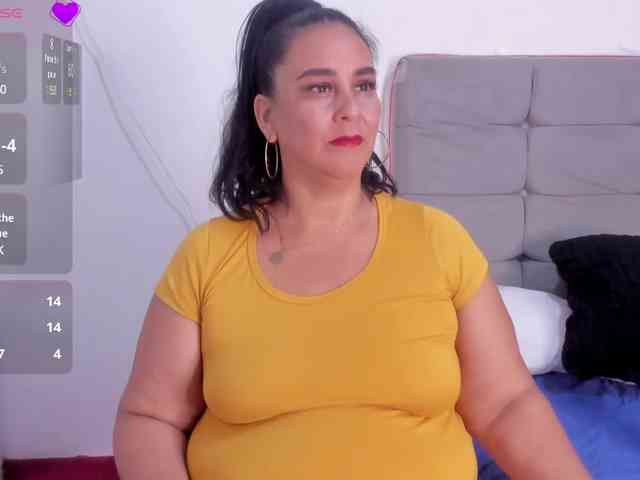 sharlott-bbw webcam