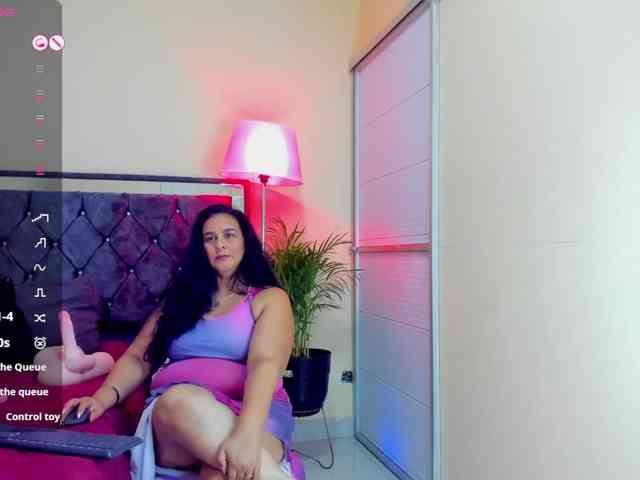 sharlott-bbw webcam