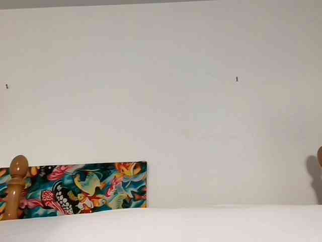 LeahWilde webcam