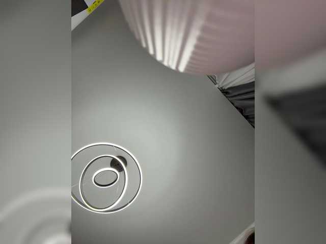 OrgazMia's BongaCams show and profile