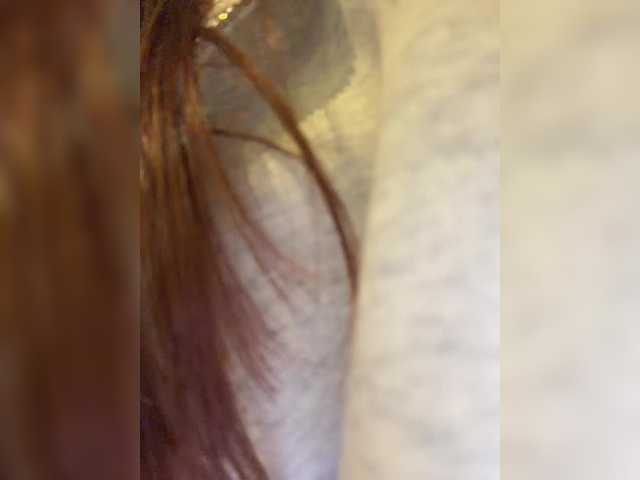 OrgazMia's BongaCams show and profile