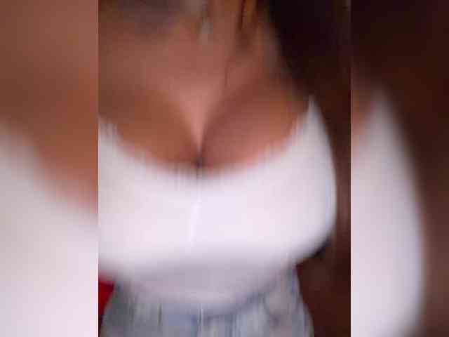 OrgazMia webcam