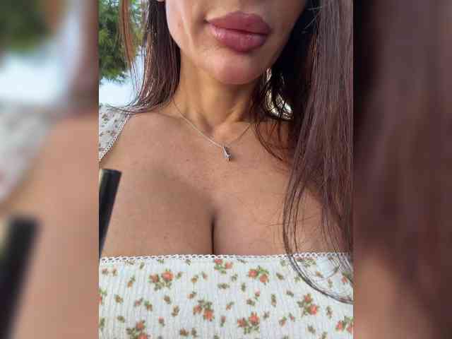 OrgazMia webcam
