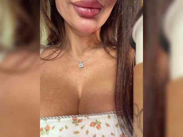 OrgazMia webcam
