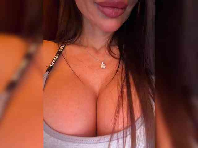 OrgazMia webcam