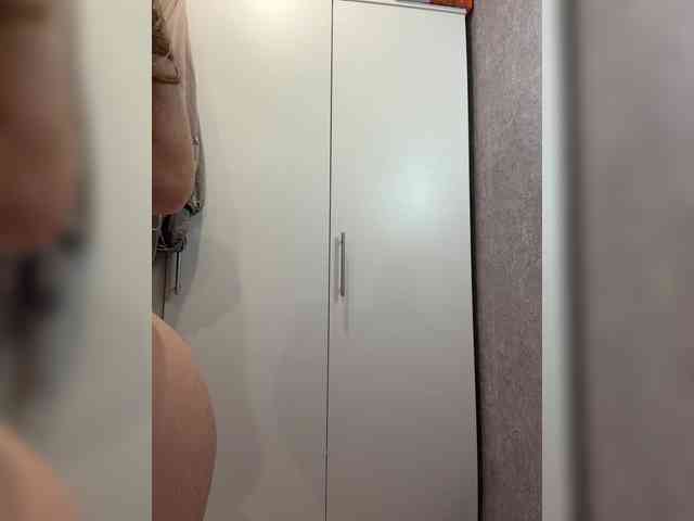 OrgazMia's webcam live show