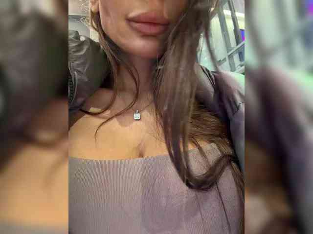 OrgazMia webcam
